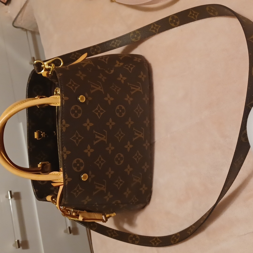 Louis vuttion montaigne bb